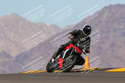 media/Oct-03-2022-Moto Forza (Mon) [[5f077a3730]]/Intermediate Group/Session 4 (Turn 9)/